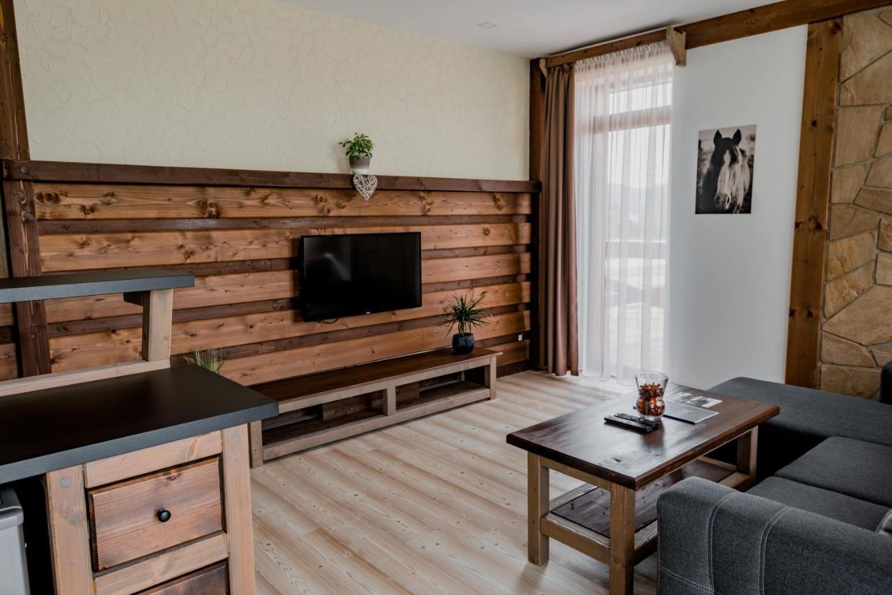 Nestville Apartments Hniezdne Extérieur photo